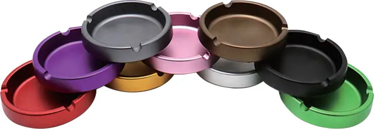 Posacenere in silicone, alluminio e da auto